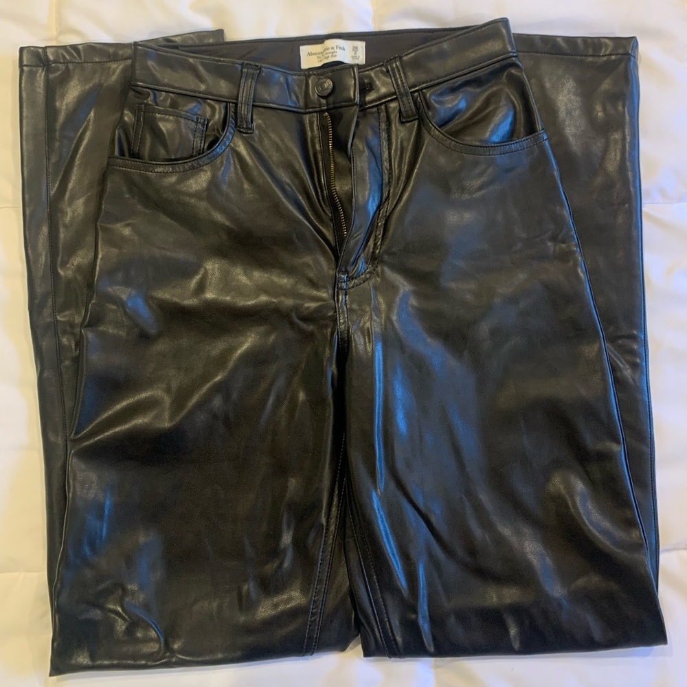 Abercrombie 90s straight pants